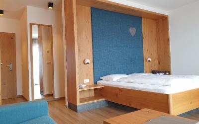 Camera Matrimoniale con Balcone e Vista Panoramica