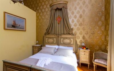 Camera Matrimoniale con Bagno Privato