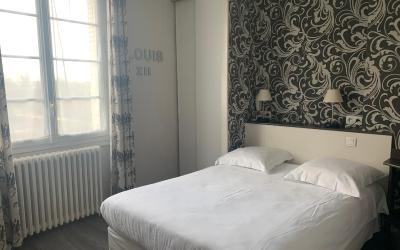 Chambre Double PMR (Rez-de-Chaussu00e9e sur Rue)u00a0-u00a014u00a0mu00b2 Chambre Double PMR (Rez-de-Chaussu00e9e sur Rue)u00a0-u00a014u00a0mu00b2