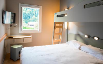 Chambre Triple avec Lit Superposu00e9 Chambre Triple avec Lit Superposu00e9