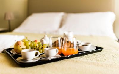 Camera Familiare con Vista Giardino