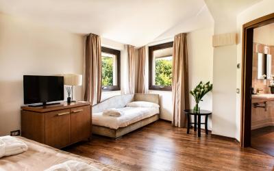 Camera Tripla Comfort