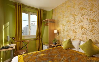 Chambre Double Supu00e9rieure - Vue sur Rue Chambre Double Supu00e9rieure - Vue sur Rue