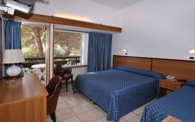 Camera Matrimoniale/Doppia con Letti Singoli con Balcone 