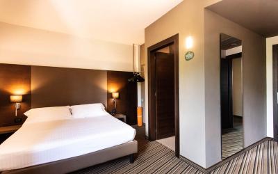 Camera Matrimoniale/Doppia con Letti Singoli