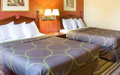 Queen Room with Two Queen Beds - Non-Smoking