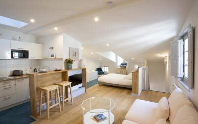 Studio Deluxe Studio Deluxe