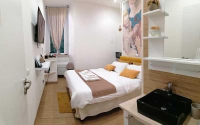 Camera Matrimoniale con Bagno Privato