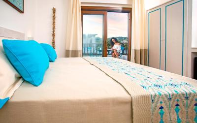 Junior Suite con Balcone e Vista Piscina