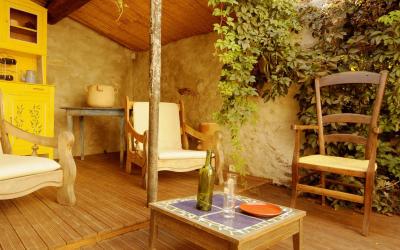 Chambre Familiale avec Terrasse Chambre Familiale avec Terrasse