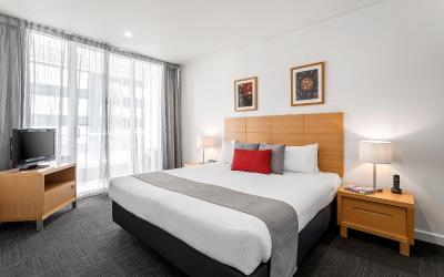 Two-Bedroom Executive Apartment with Two Bathrooms