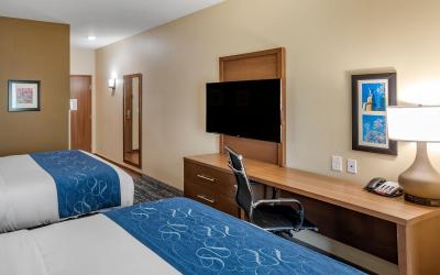 Queen Room with Two Queen Beds - Non-Smoking