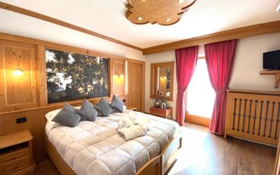 Camera Familiare con Vista Montagna (2 Adulti + 1 Bambino)