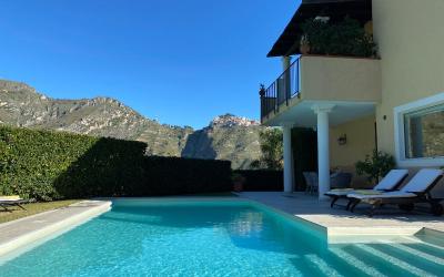 Villa con Piscina Privata 