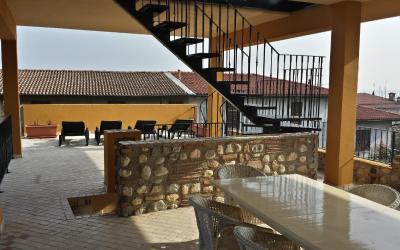 Appartamento con Vista Piscina Terrazzata