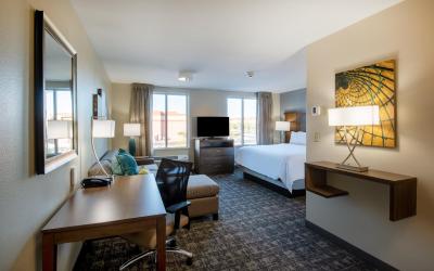 King Studio Suite
