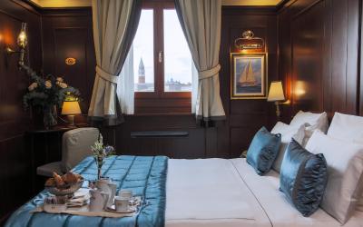 Camera Matrimoniale Superior con Vista Laguna 