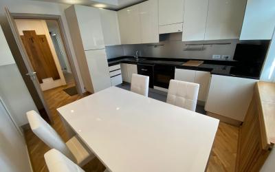 Appartamento con 2 Camere da Letto