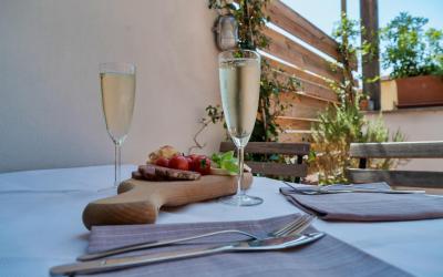 Camera Deluxe (2 Adulti + 1 Bambino)