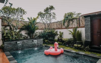 Vila dengan Kolam Renang Pribadi Vila dengan Kolam Renang Pribadi