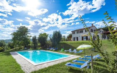 Villa con Piscina Privata 