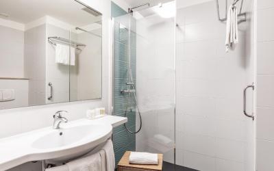 Camera Deluxe Doppia con Letti Singoli