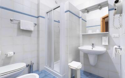 Camera Doppia con Letti Singoli