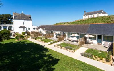 Suite Junior - Rez-de-Jardin avec Terrasse Suite Junior - Rez-de-Jardin avec Terrasse