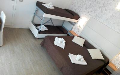 Camera Tripla Classic