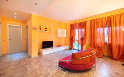 Appartamento con 2 Camere da Letto