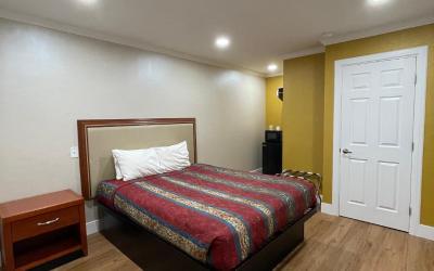 Queen Room