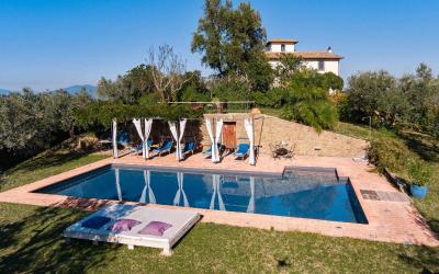 Villa con 4 Camere da Letto