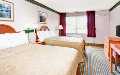 Double Room with Two Double Beds - Smoking