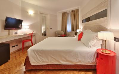 Camera Queen Classic