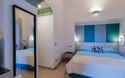 Camera Quadrupla Deluxe