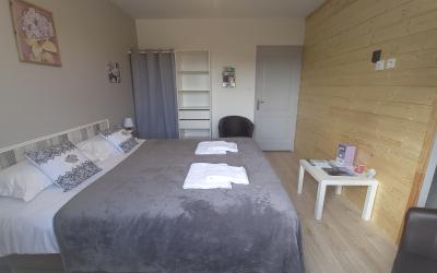 Chambre Double avec Salle de Bains Privative Chambre Double avec Salle de Bains Privative