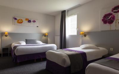 Chambre Familiale avec Salle de Bains Chambre Familiale avec Salle de Bains