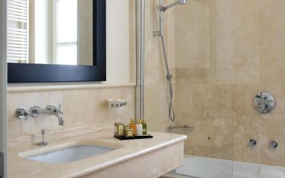 Camera Superior Matrimoniale/Doppia con Letti Singoli 