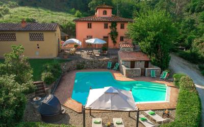 Villa con 4 Camere da Letto