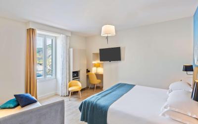 Chambre Double Supu00e9rieure avec Vue sur le Port Chambre Double Supu00e9rieure avec Vue sur le Port