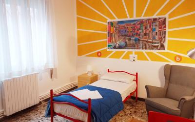 Camera Singola con Bagno in Comune