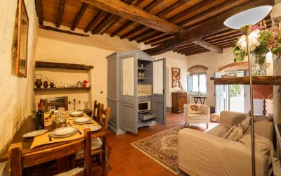 Appartamento con 2 Camere da Letto e Vista Giardino 