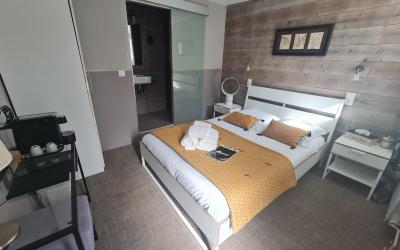Chambre Double avec Terrasse Chambre Double avec Terrasse