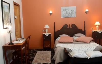 Chambre Triple avec Salle de Bains