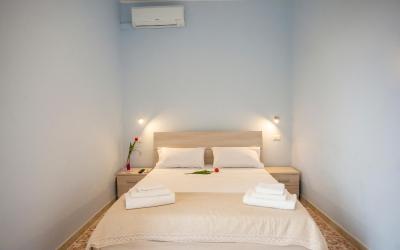 Camera Matrimoniale con Balcone e Vista Mare