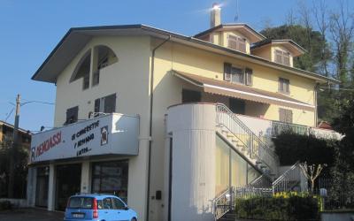 Appartamento con 2 Camere da Letto e Terrazza 