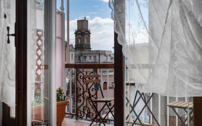 Appartamento con 2 Camere da Letto e Balcone