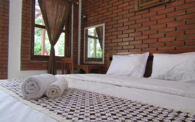 Kamar Standard Double dengan Kipas Angin Kamar Standard Double dengan Kipas Angin