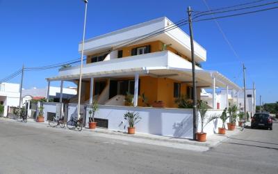 Appartamento con 2 Camere da Letto e Patio