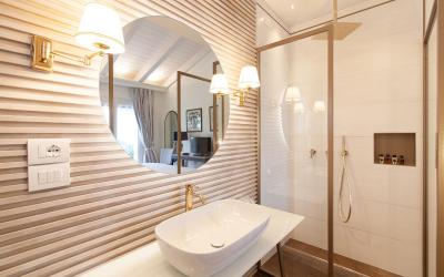 Camera Queen Superior